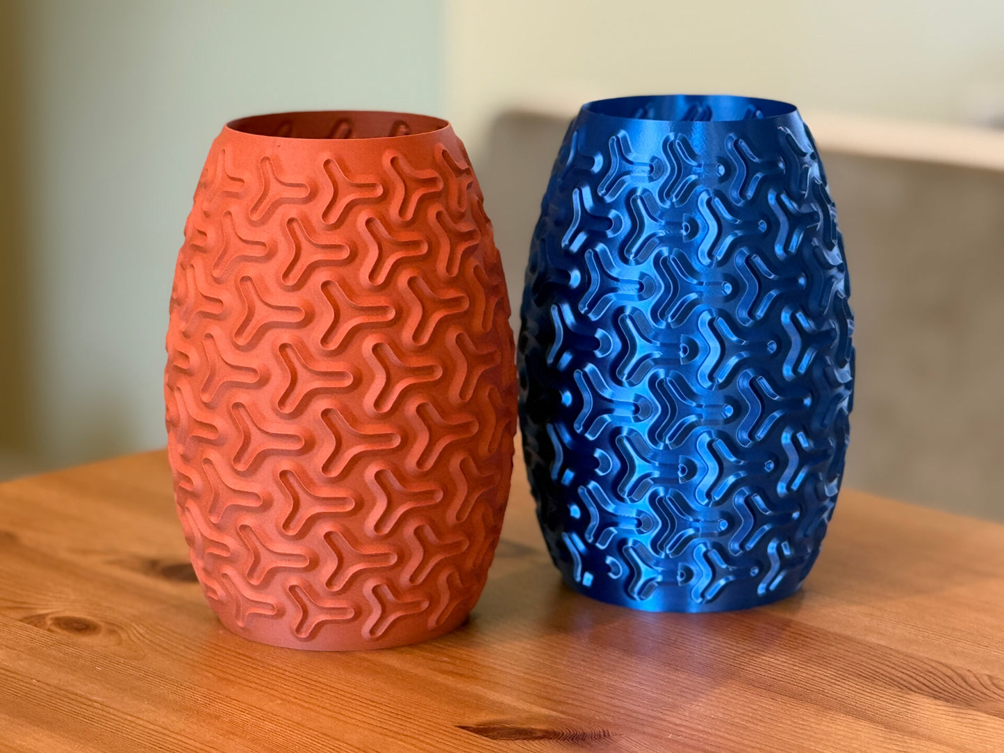 Modern Tryfoil flower vase styled with dried flowers in a minimalist interior.