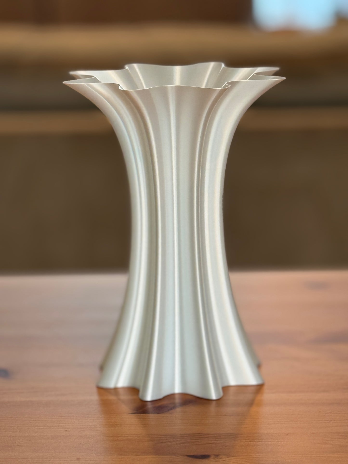 Splash Vase modern decorative vase with organic wave-inspired form