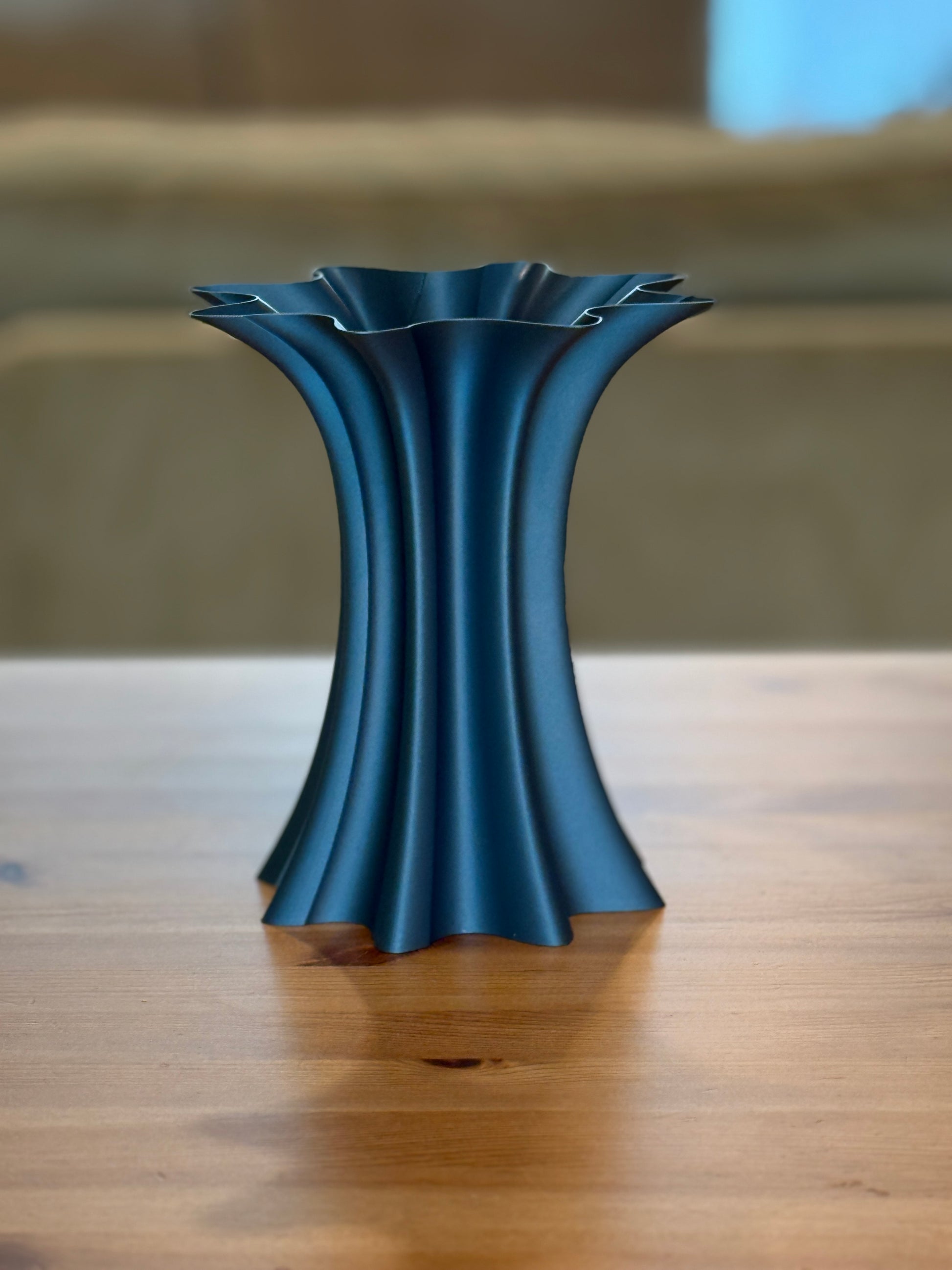 Contemporary Splash Vase showcasing artistic motion-inspired design
