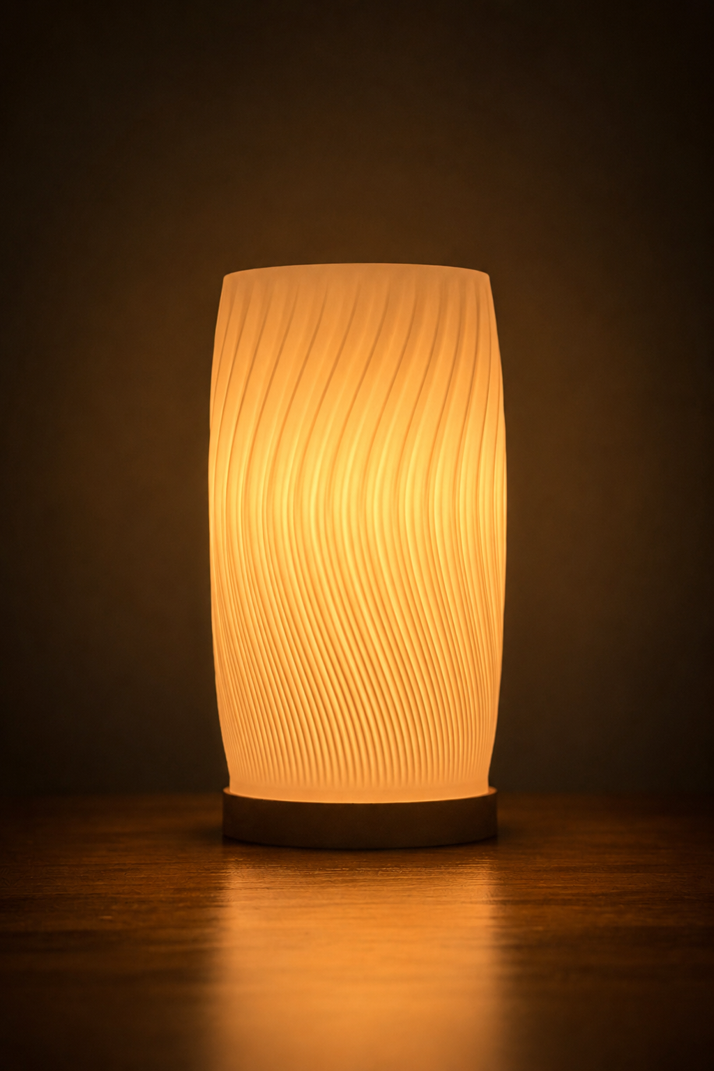 Flow Curve Lamp
