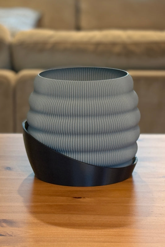 Hive Planter & Saucer