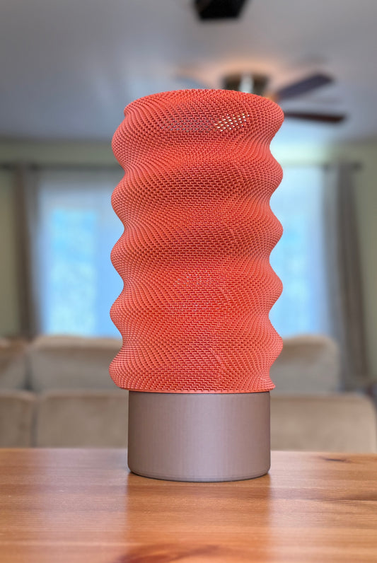 Springy Adaptive Lampshade